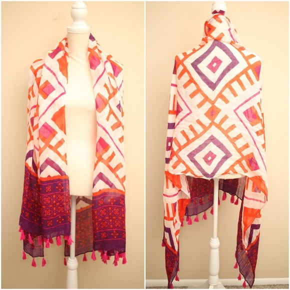 Shiraleah Boho Tribal Linen Scarf with Fringe - Picture 7 of 8